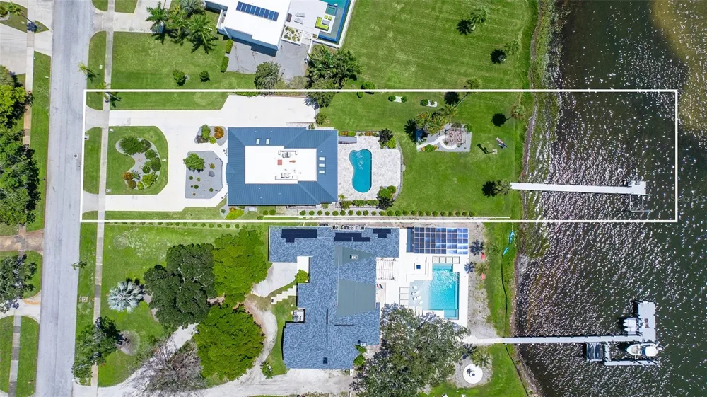7418 WESTMORELAND DRIVE Sarasota, FL 34243