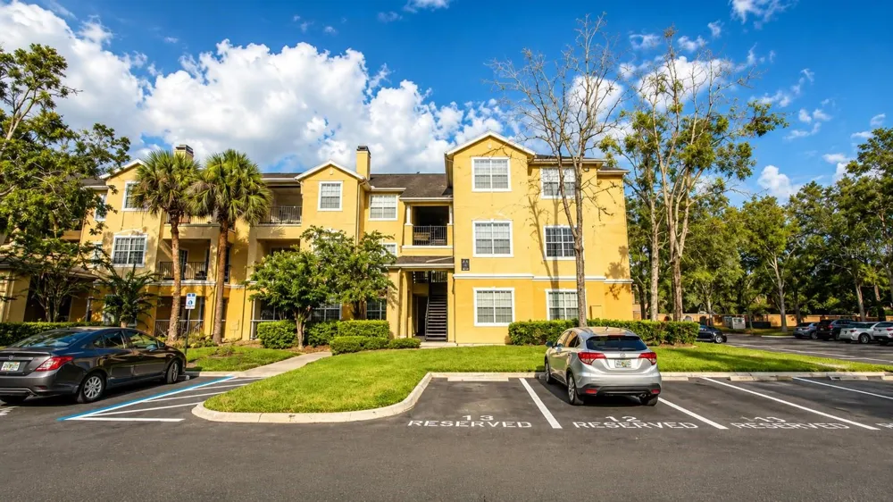 2632 ROBERT TRENT JONES DRIVE #136 Orlando, FL 32835