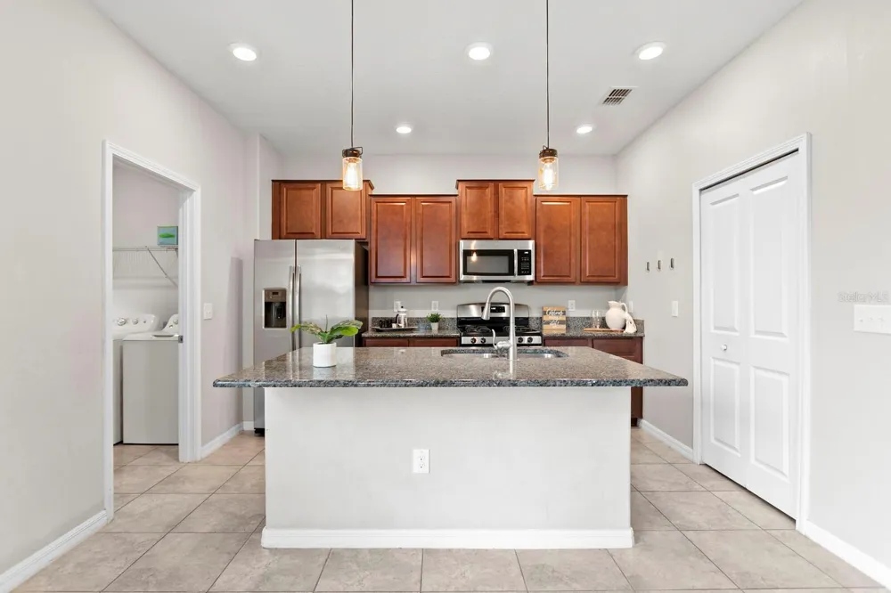 17402 CRUISER BEND Land O Lakes, FL 34638