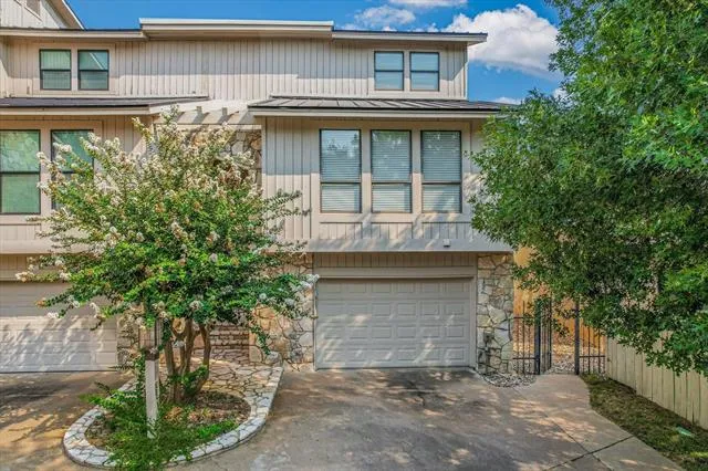 102 Bunny Run Horseshoe Bay, TX 78657