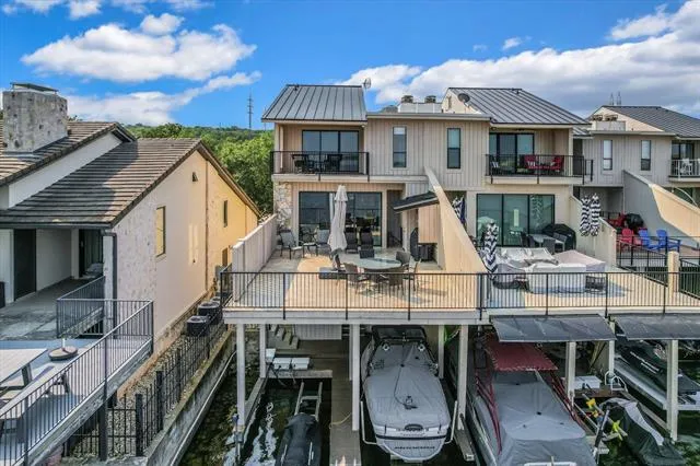 102 Bunny Run Horseshoe Bay, TX 78657