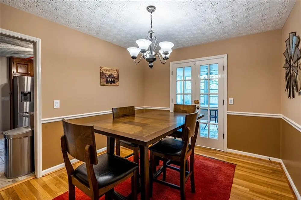 465 Dobbs Road #B Woodstock, GA 30188
