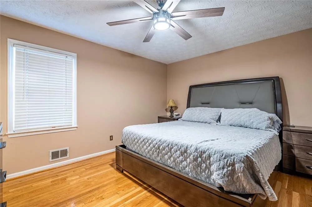 465 Dobbs Road #B Woodstock, GA 30188