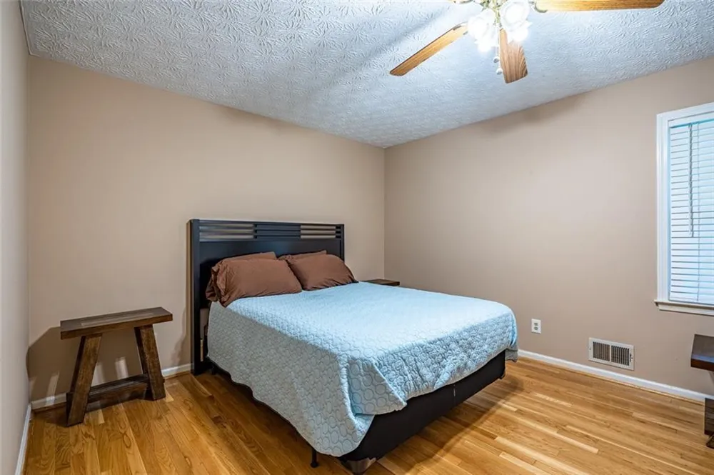 465 Dobbs Road #B Woodstock, GA 30188