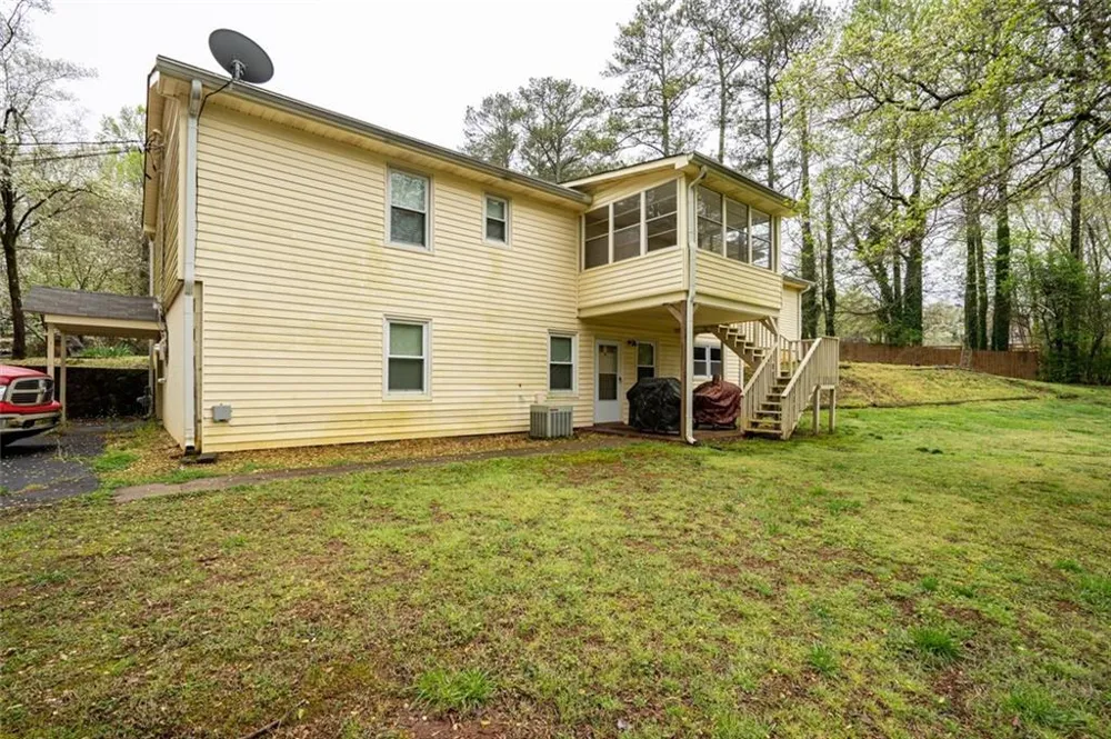 465 Dobbs Road #B Woodstock, GA 30188