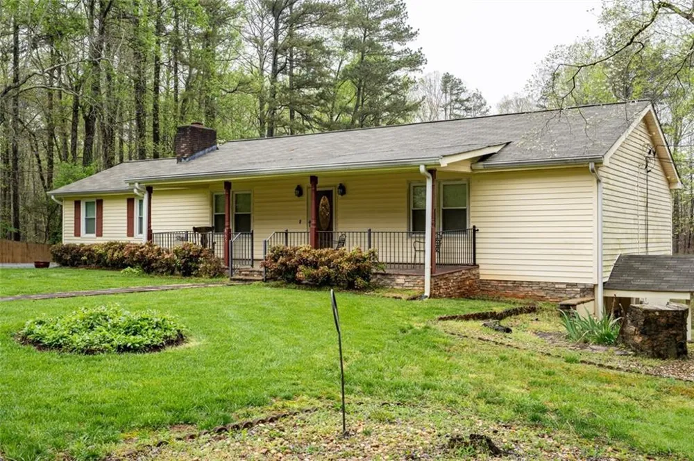 465 Dobbs Road #B Woodstock, GA 30188