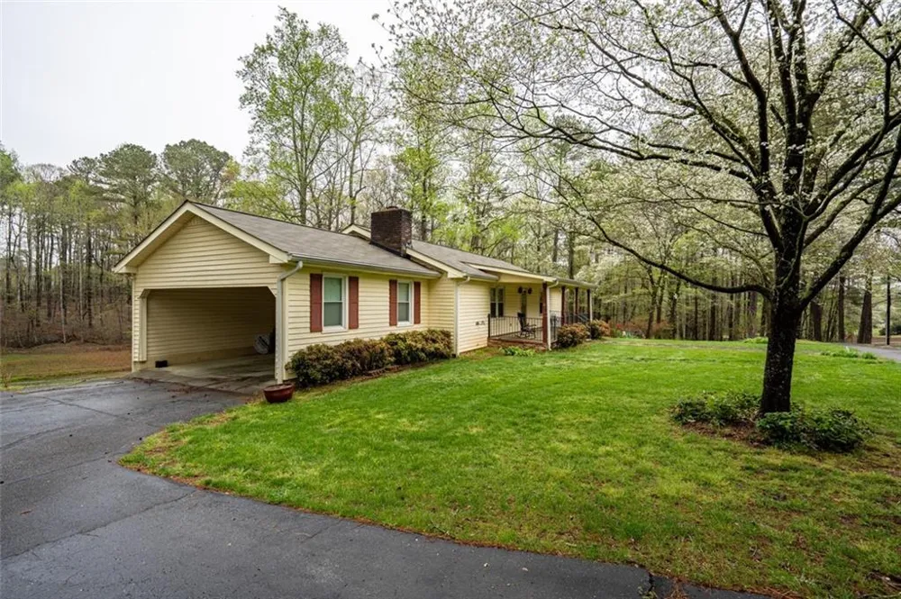 465 Dobbs Road #B Woodstock, GA 30188