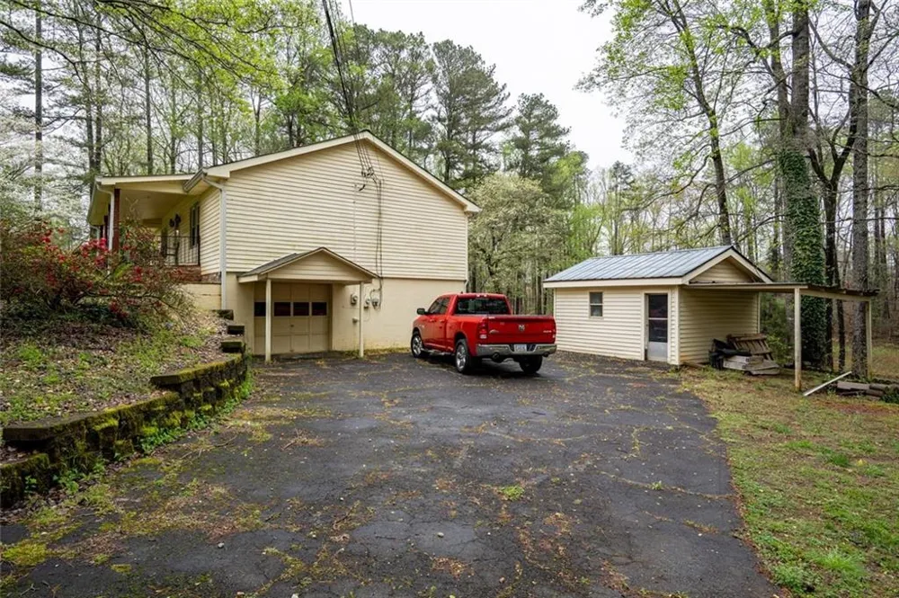 465 Dobbs Road #B Woodstock, GA 30188