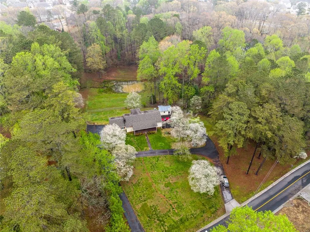465 Dobbs Road #B Woodstock, GA 30188