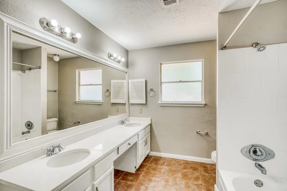 8403 Quail Burg Lane Houston, TX 77489