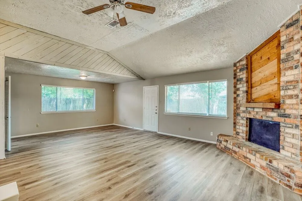 8403 Quail Burg Lane Houston, TX 77489