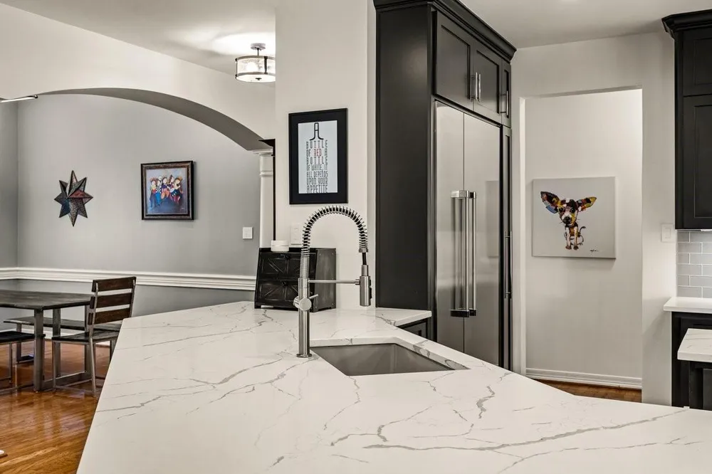 4 Crestwood Circle Sugar Land, TX 77478