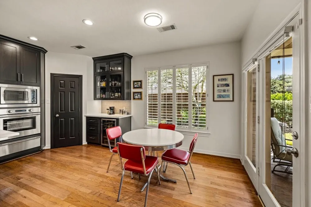 4 Crestwood Circle Sugar Land, TX 77478