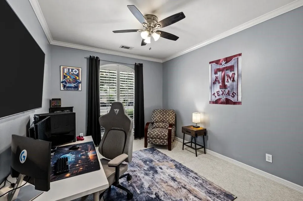 4 Crestwood Circle Sugar Land, TX 77478