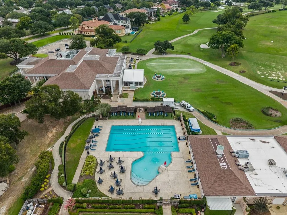 4 Crestwood Circle Sugar Land, TX 77478