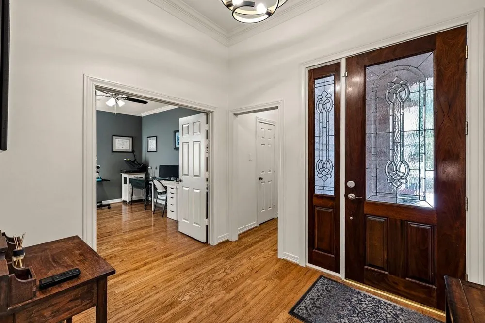 4 Crestwood Circle Sugar Land, TX 77478