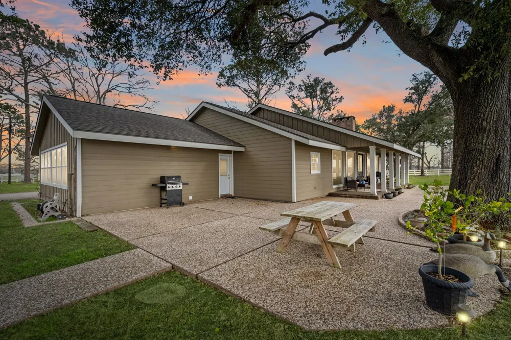 2935 W Fm 1462 Rosharon, TX 77583