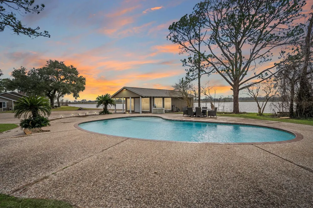 2935 W Fm 1462 Rosharon, TX 77583