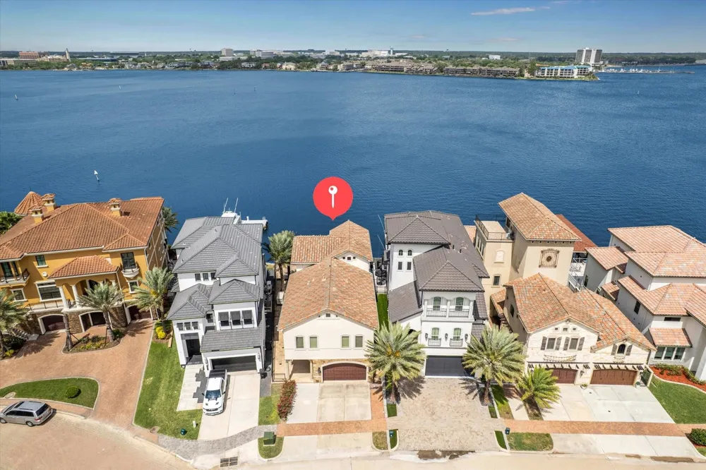 2466 Beacon Circle League City, TX 77573