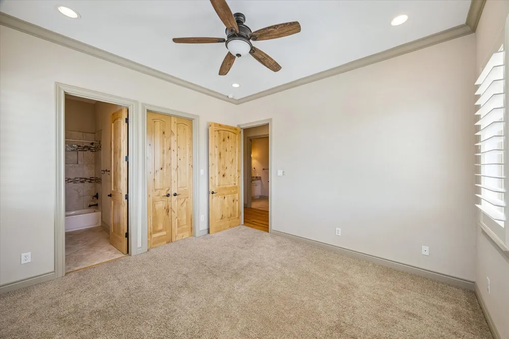 2466 Beacon Circle League City, TX 77573