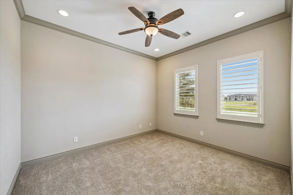 2466 Beacon Circle League City, TX 77573