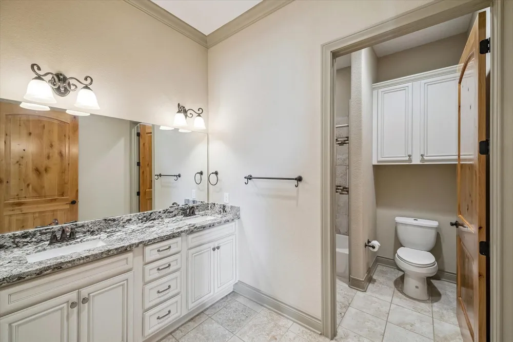 2466 Beacon Circle League City, TX 77573