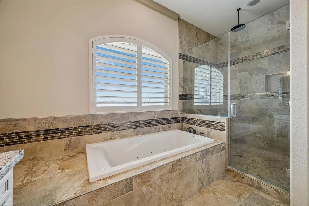 2466 Beacon Circle League City, TX 77573