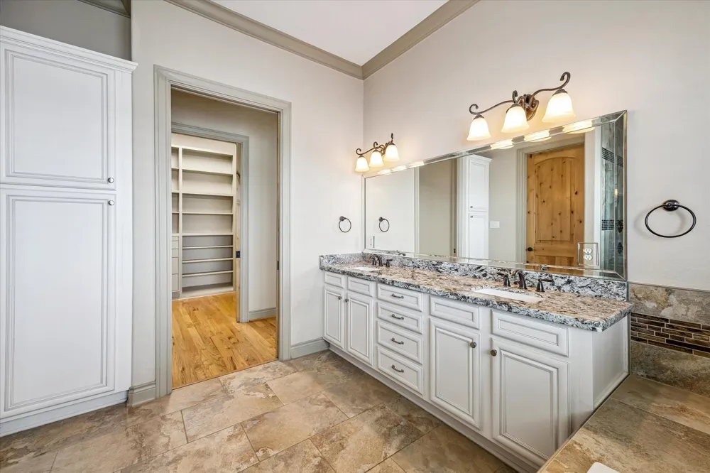 2466 Beacon Circle League City, TX 77573