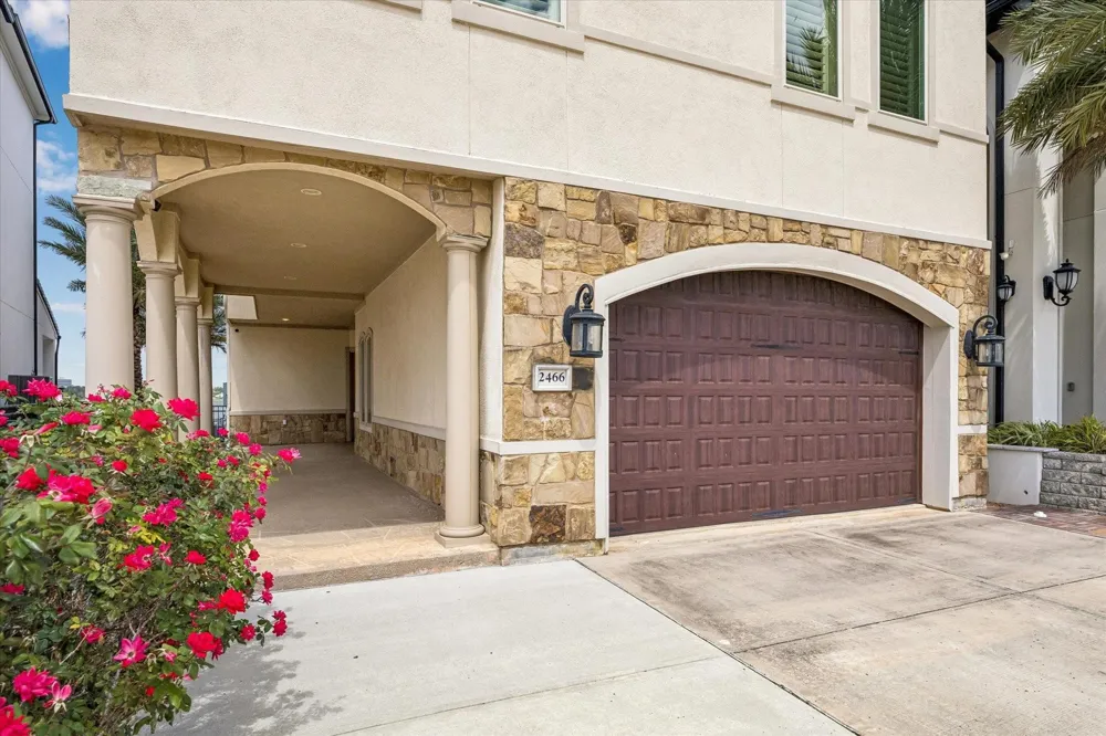 2466 Beacon Circle League City, TX 77573