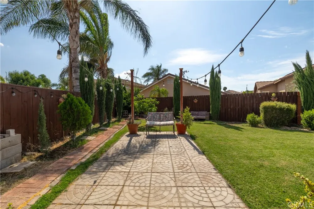 3738 Almansa Way Perris, CA 92571