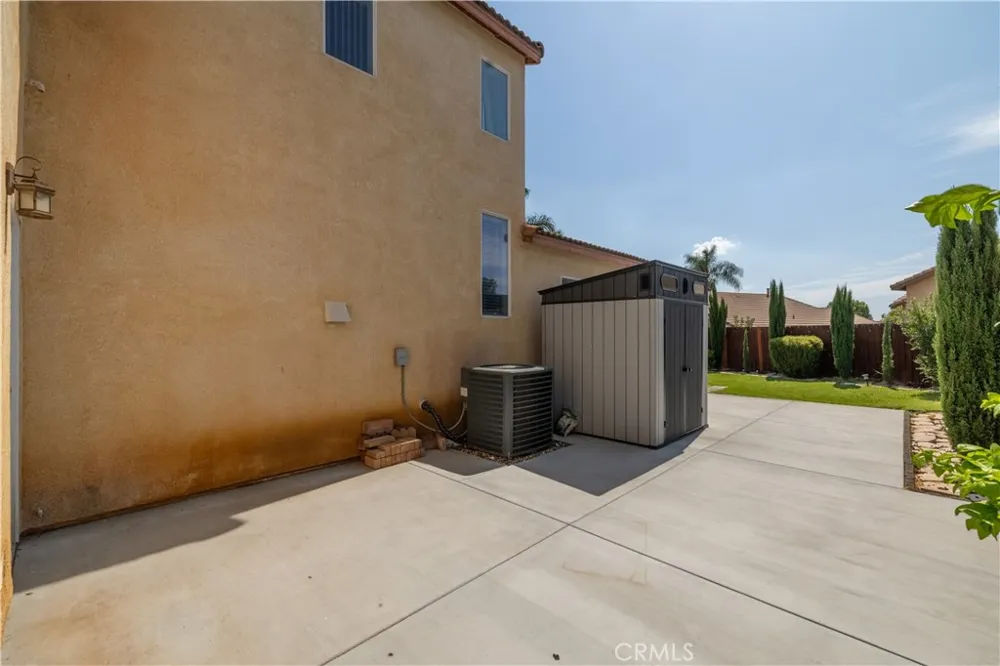 3738 Almansa Way Perris, CA 92571