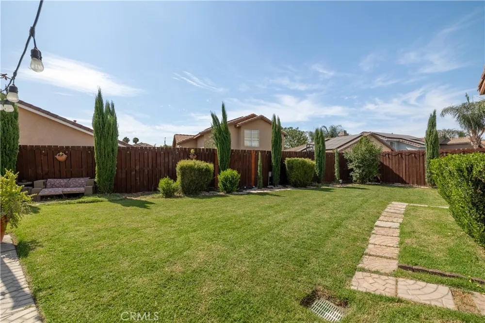 3738 Almansa Way Perris, CA 92571
