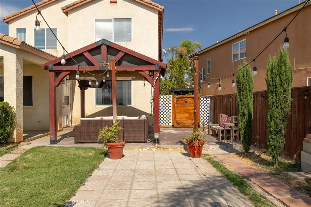3738 Almansa Way Perris, CA 92571