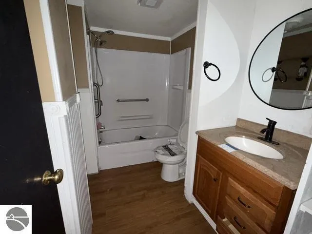 510 5th Street Ludington, MI 49431