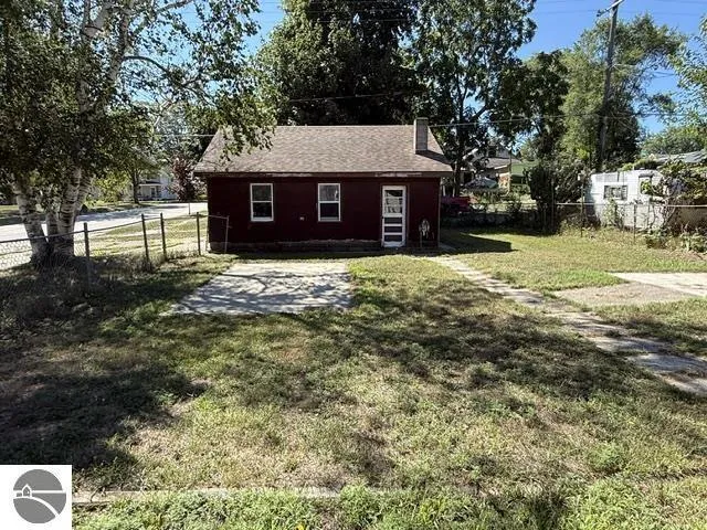 510 5th Street Ludington, MI 49431