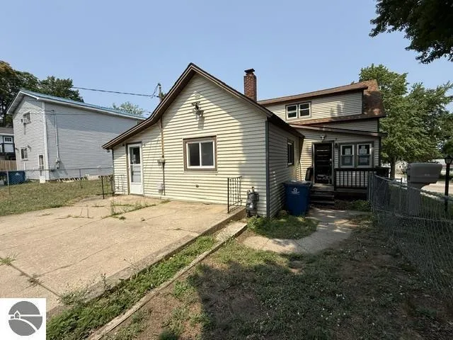 510 5th Street Ludington, MI 49431