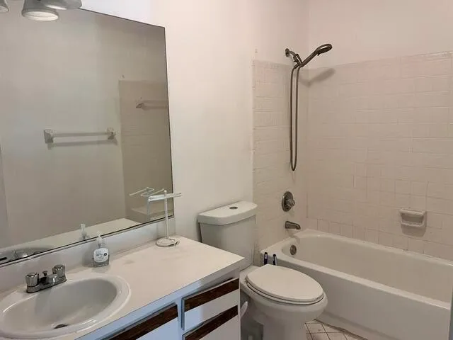 1671 NW 15th Vista Boca Raton, FL 33432