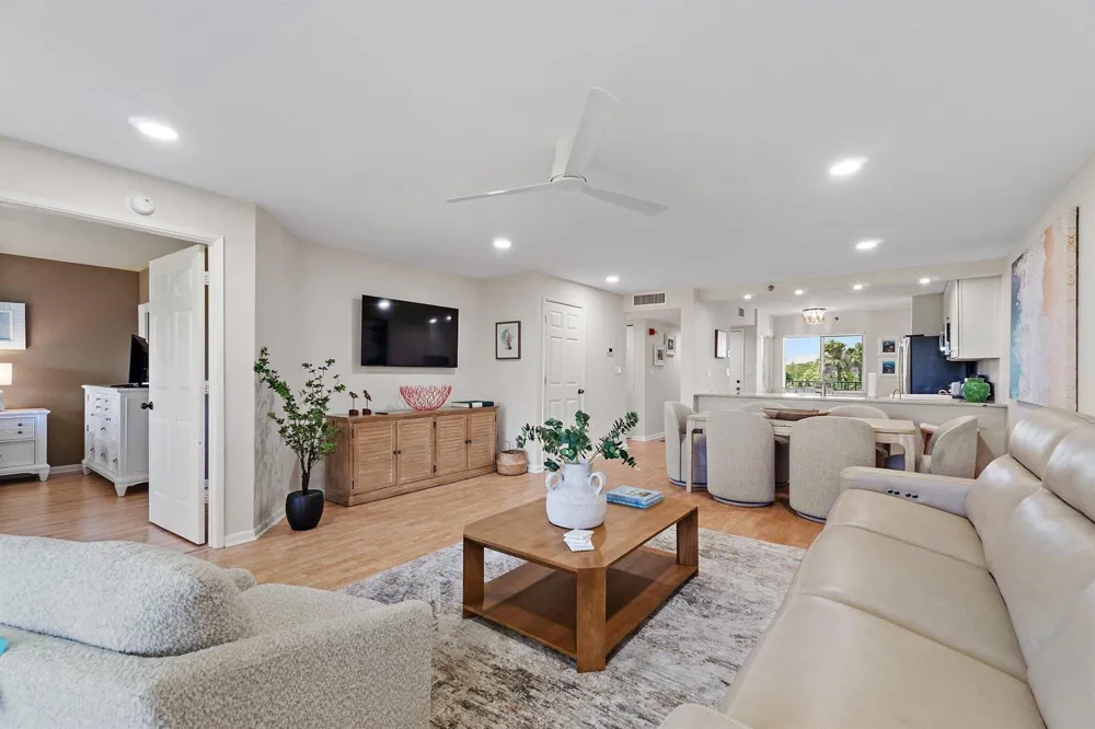 275 PALM AVENUE #C302 Jupiter, FL 33477