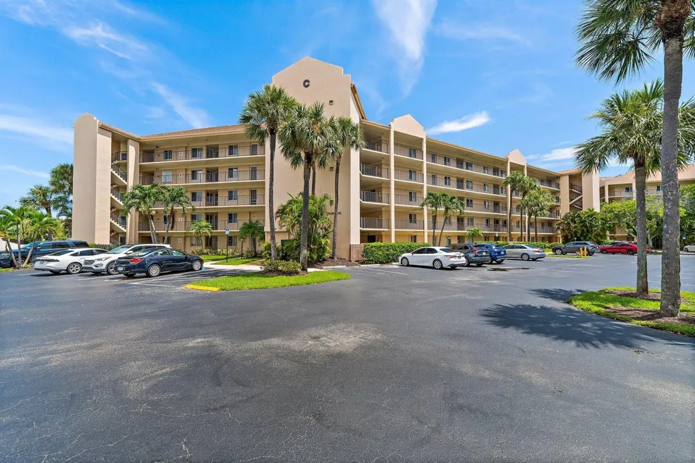 275 PALM AVENUE #C302 Jupiter, FL 33477