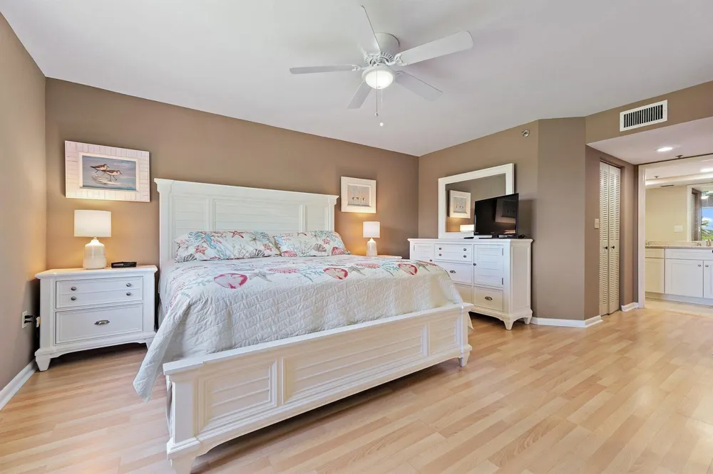 275 PALM AVENUE #C302 Jupiter, FL 33477