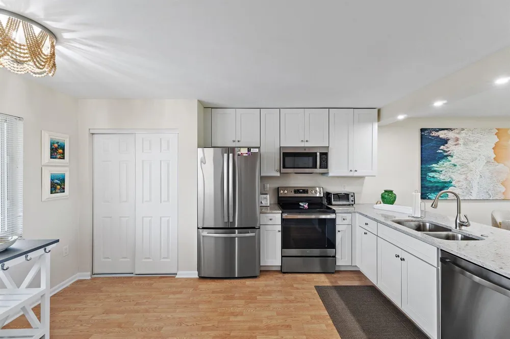 275 PALM AVENUE #C302 Jupiter, FL 33477