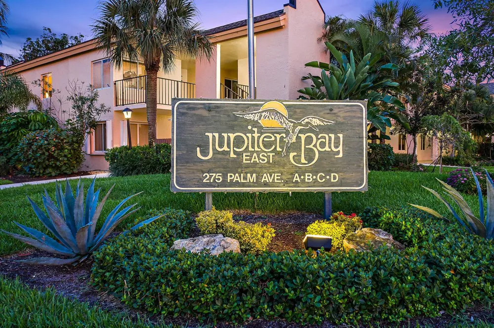 275 PALM AVENUE #C302 Jupiter, FL 33477