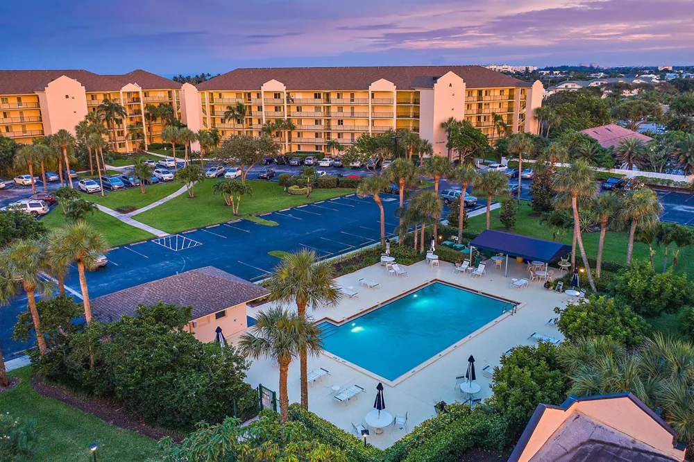275 PALM AVENUE #C302 Jupiter, FL 33477