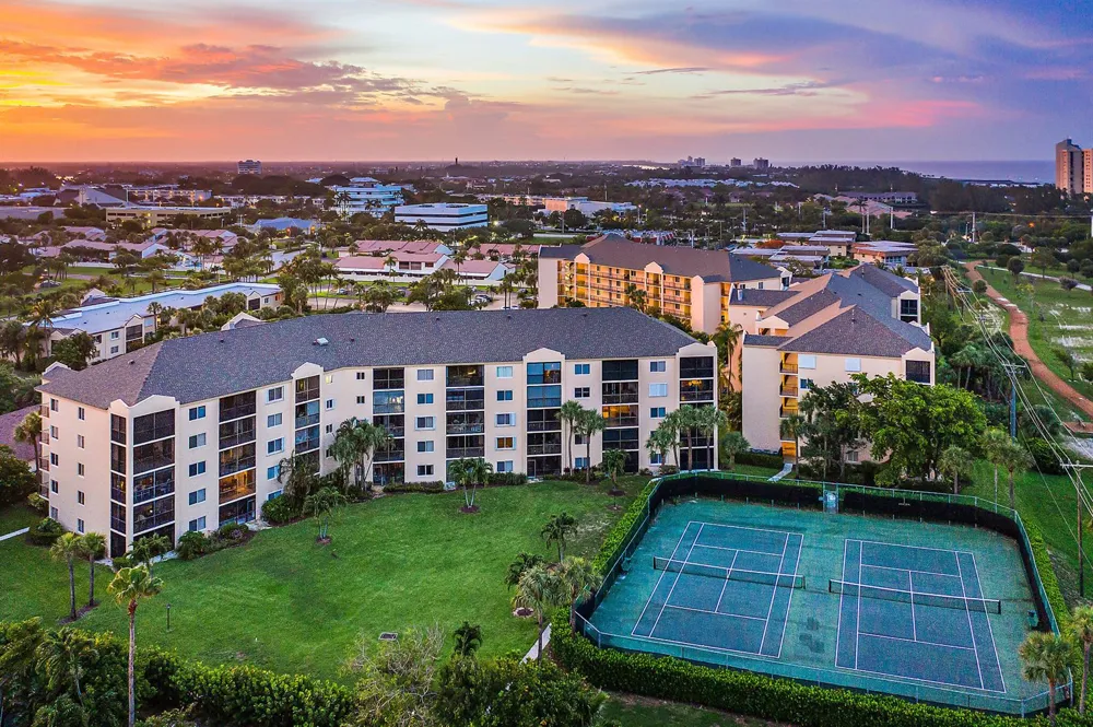 275 PALM AVENUE #C302 Jupiter, FL 33477
