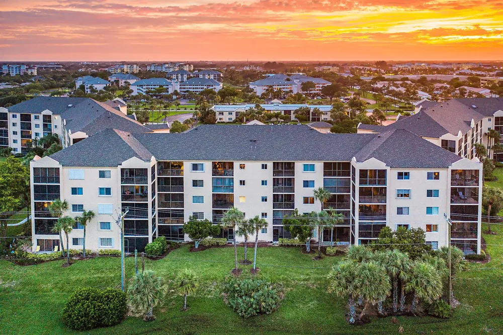 275 PALM AVENUE #C302 Jupiter, FL 33477