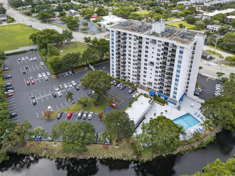 1800 ANDREWS AVENUE #2F Fort Lauderdale, FL 33311