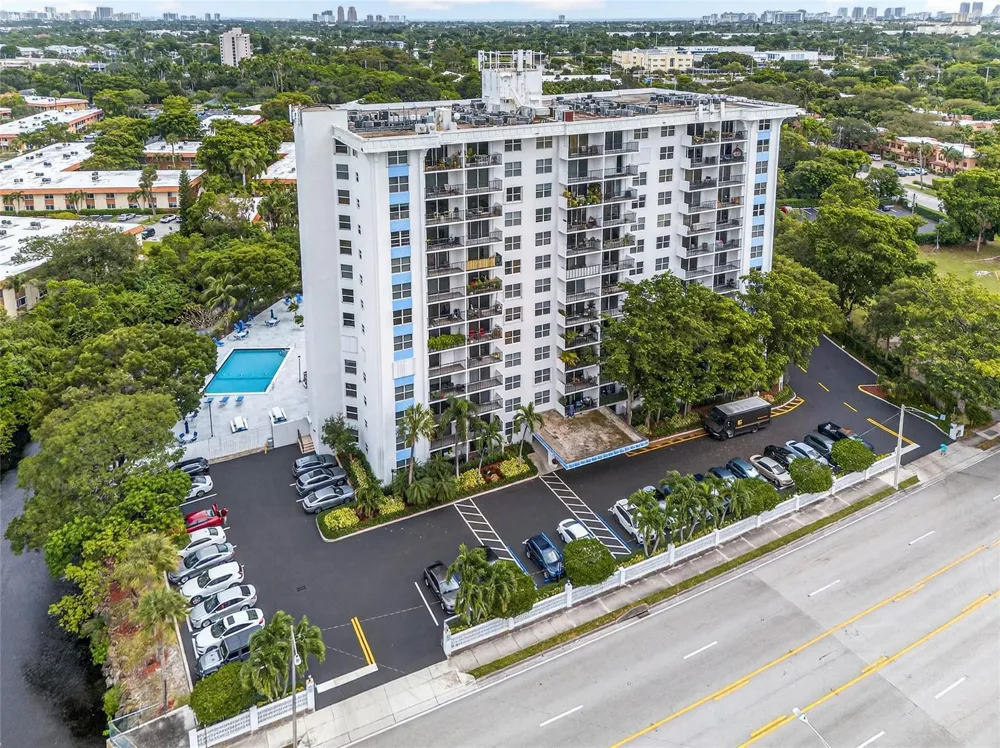 1800 ANDREWS AVENUE #2F Fort Lauderdale, FL 33311