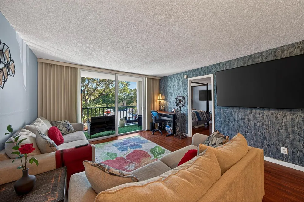 1800 ANDREWS AVENUE #2F Fort Lauderdale, FL 33311