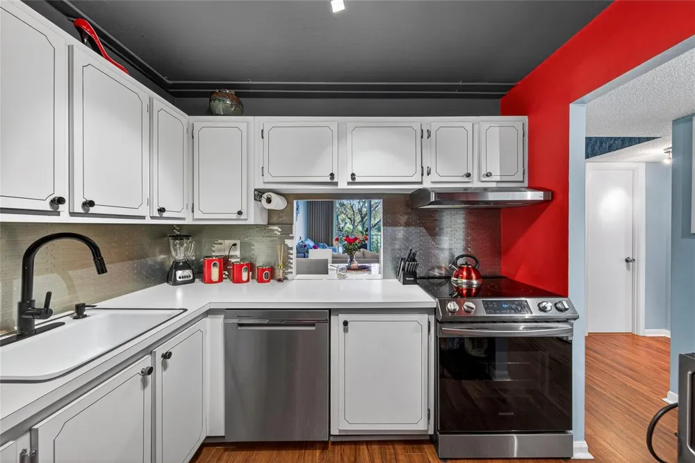 1800 ANDREWS AVENUE #2F Fort Lauderdale, FL 33311