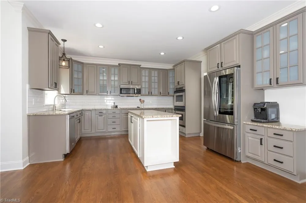 145 Ashbourne Lake Court Clemmons, NC 27012